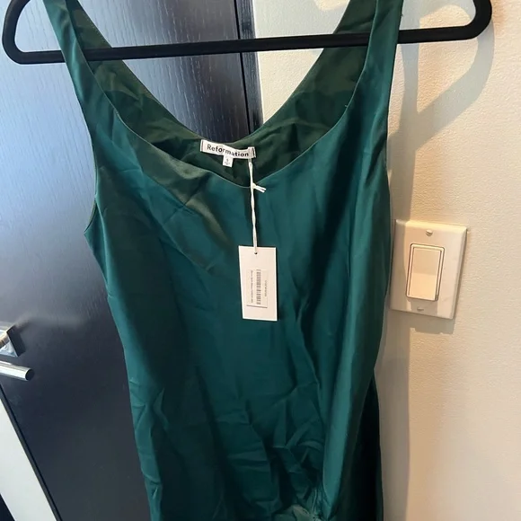 Reformation Bevin Dress NWT - Picture 4 of 4
